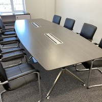 Nero table with Pavia chairs